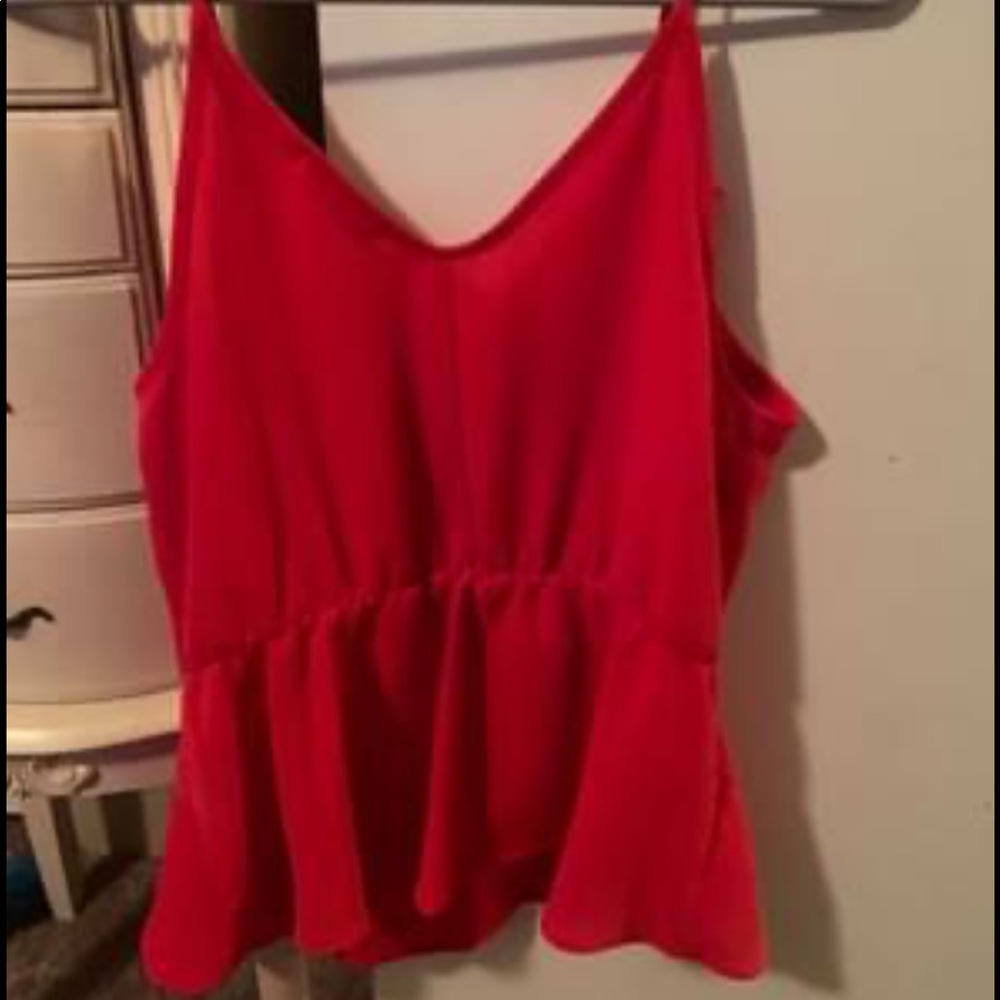 Red top - Picture 2 of 2